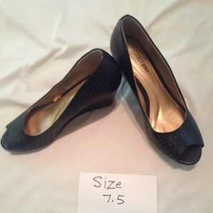 Black Wedge Open Toed Shoes